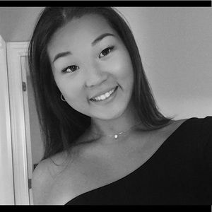 Meet your Posher, Noémie